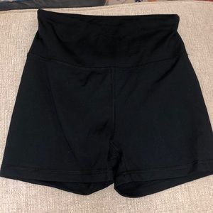 Balance Collection biker shorts